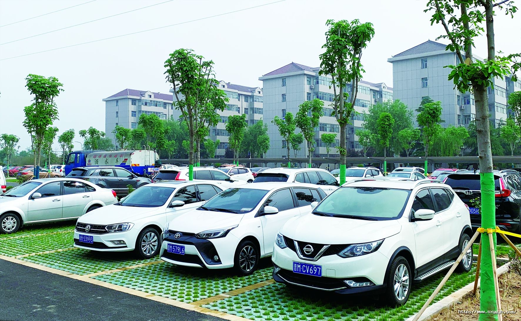 1版 小車隊(duì)_副本.jpg